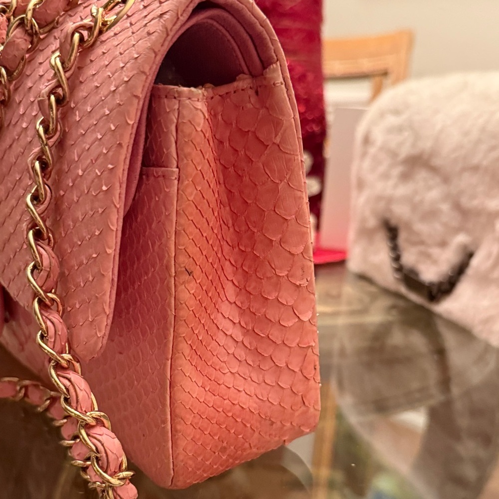 Auth very rare limited chanel PYTHON PINK  gold charm  Chain Shoulder Bag. - Picture 2 of 14